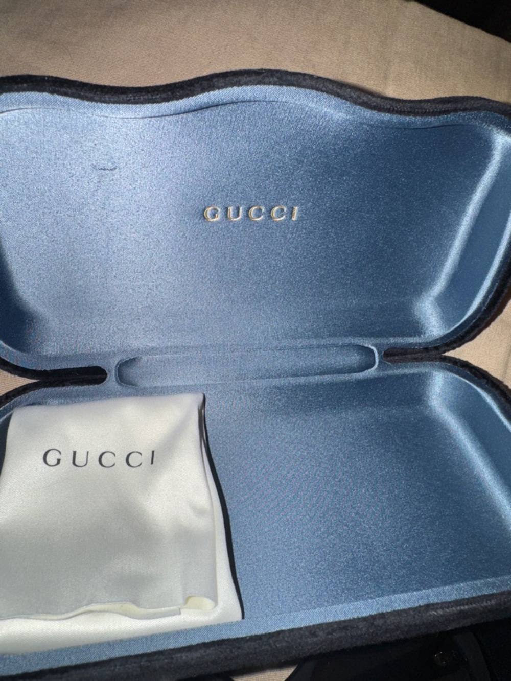 AUTHENTIC GUCCI SUNGLASSES - Picture 2 of 8